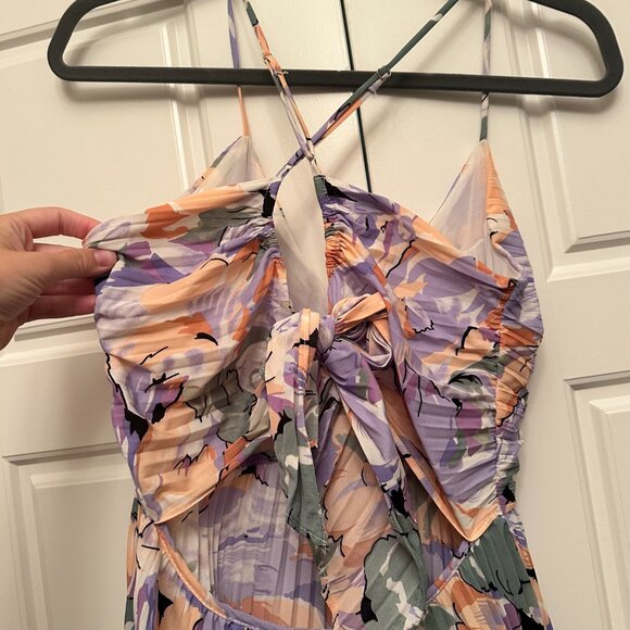 EUC ASTR the Label Blythe Floral Plisse Midi Dress - Picture 5 of 6